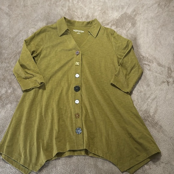 Soft Surroundings Danielle 3/4 Seeve Olive Button-Down Shirt - Picture 7 of 10
